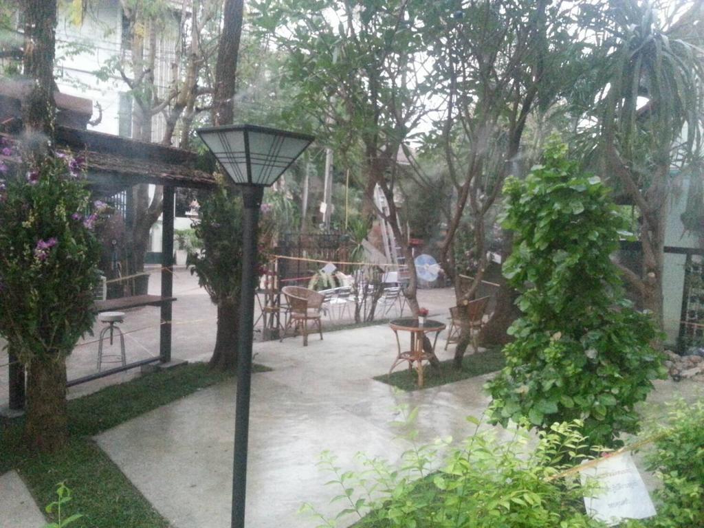 Coffee Station Hostel Udon Thani Exteriör bild